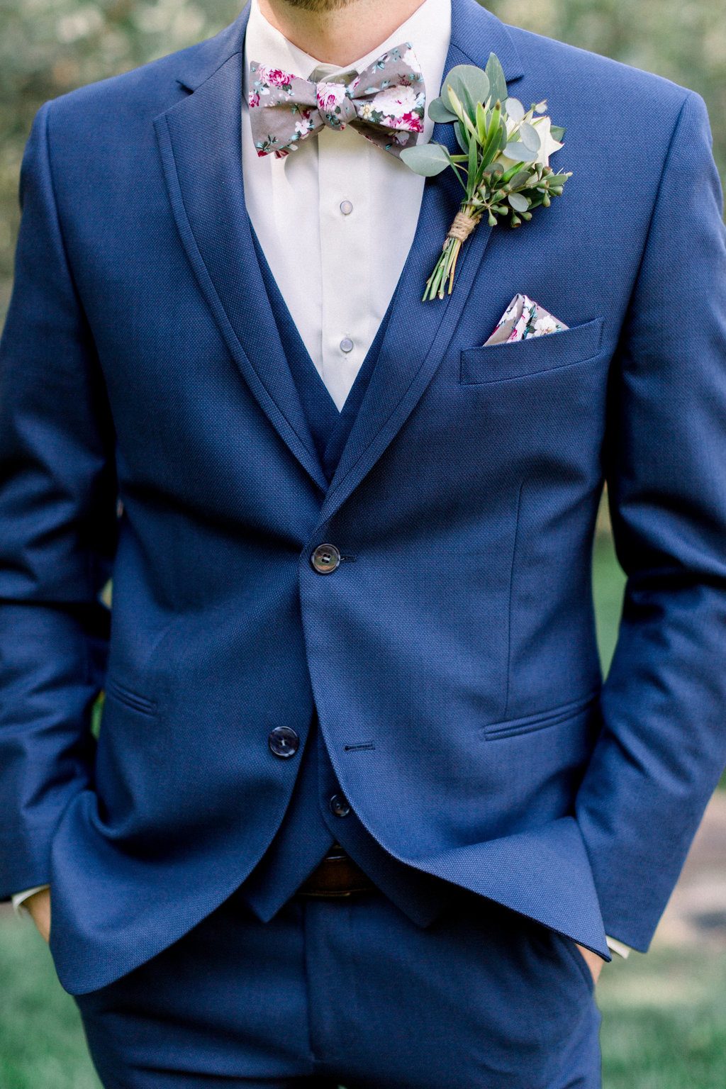 øjeblikkelig kronblad i tilfælde af How To Choose the Right Groom Accessories for Your Suit ⋆ Ruffled