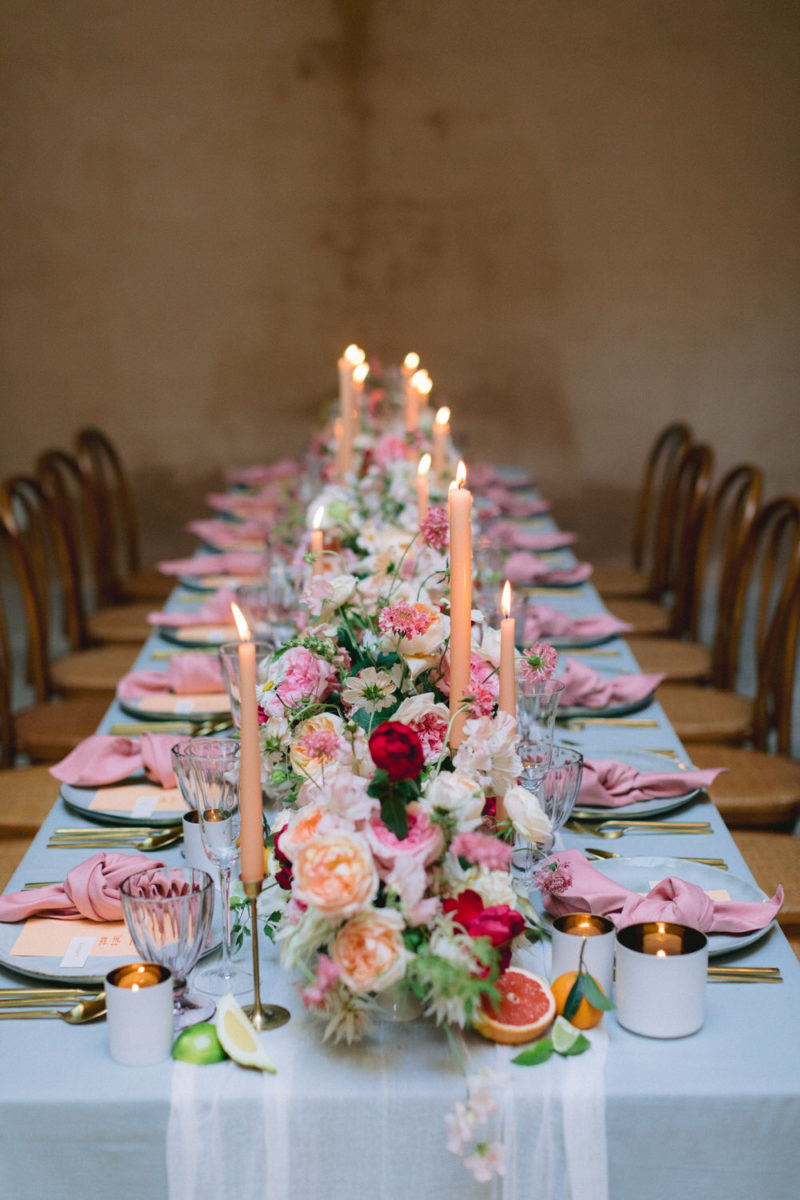 Feminine & Modern Wedding in a 15th Century Mallorca Manor ⋆ Ruffled