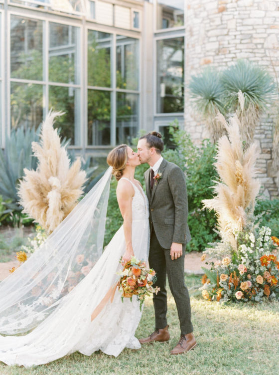 This Greenhouse Texas Wedding Venue Will Make Your Jaw Drop