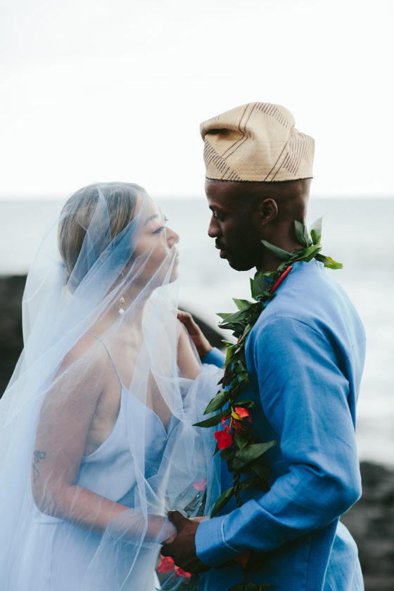A Vibrant Destination Wedding on Kona Beach in Blue & Gold