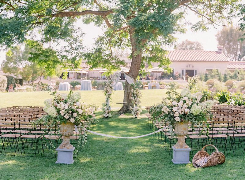 Santa Fe Garden Wedding with a Nod to Greek Roots ⋆ Ruffled