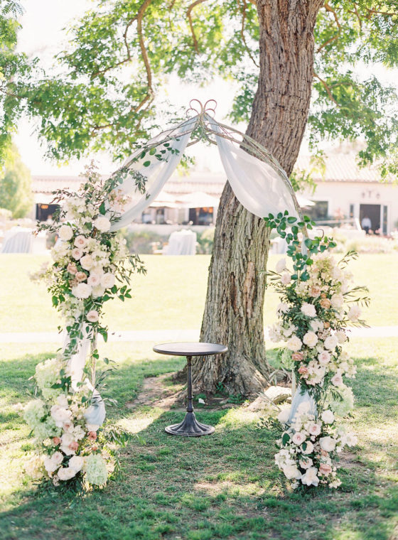 Santa Fe Garden Wedding with a Nod to Greek Roots ⋆ Ruffled