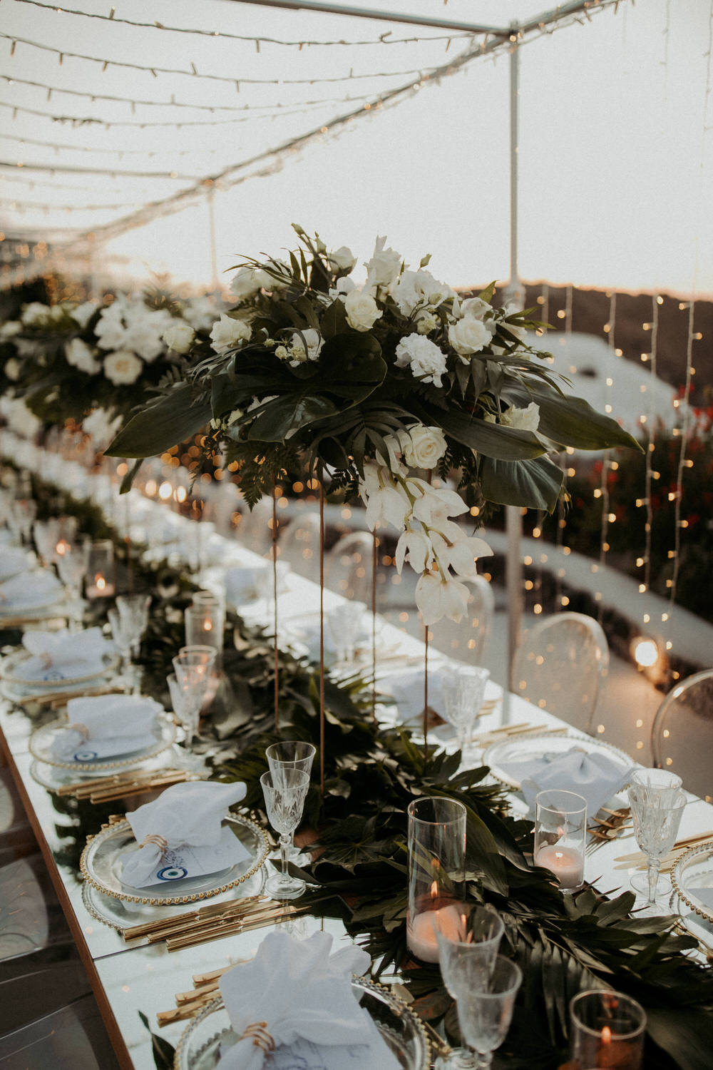 A Magical Wedding in Santorini Under a Canopy of Fairy Lights ⋆ Ruffled