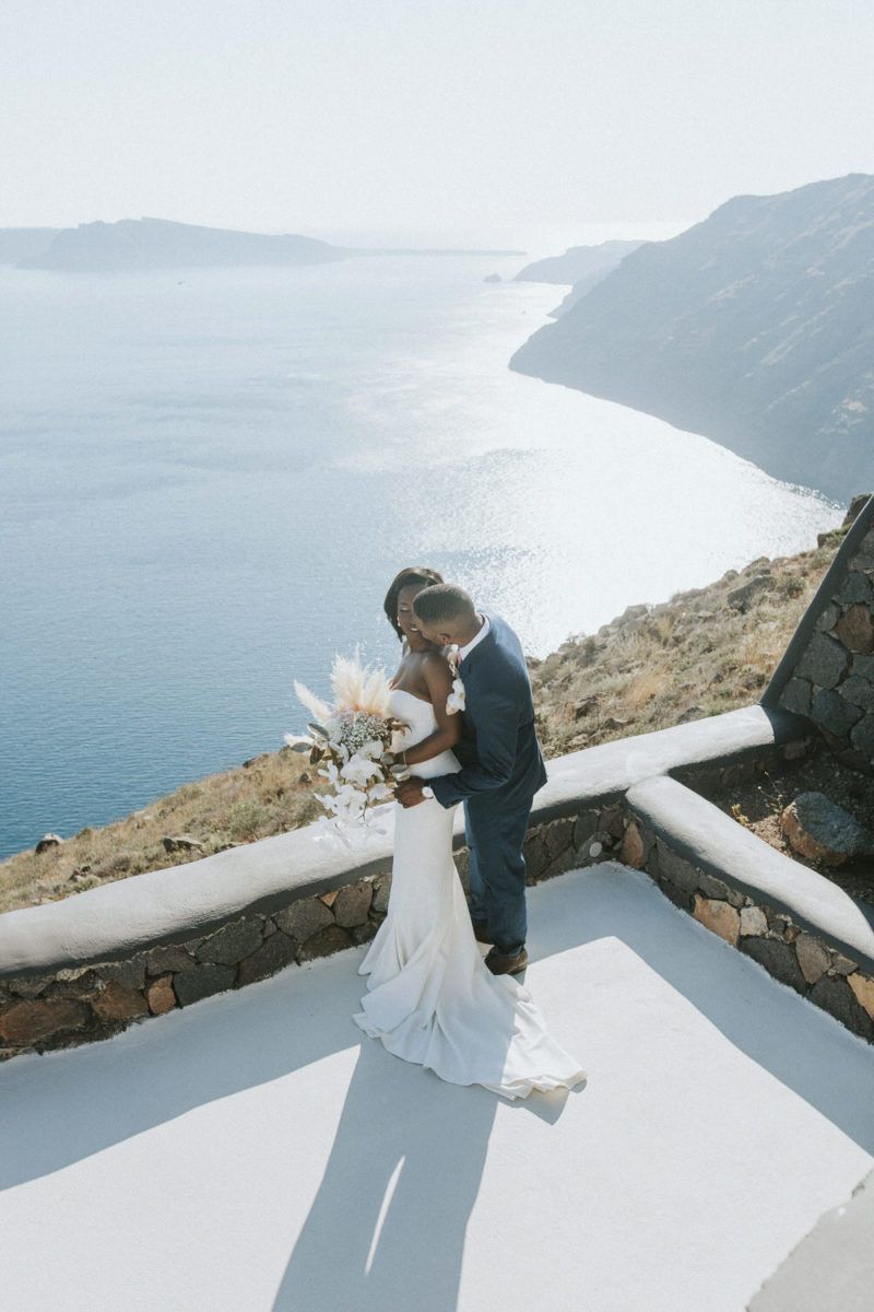 The Stars Shined a Little Brighter for this Real Santorini Elopement ⋆ ...