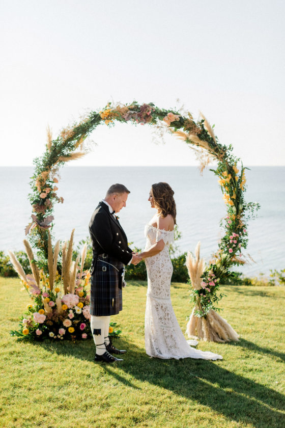 These Scottish Vows in Greece Are Seaside Wedding Goals