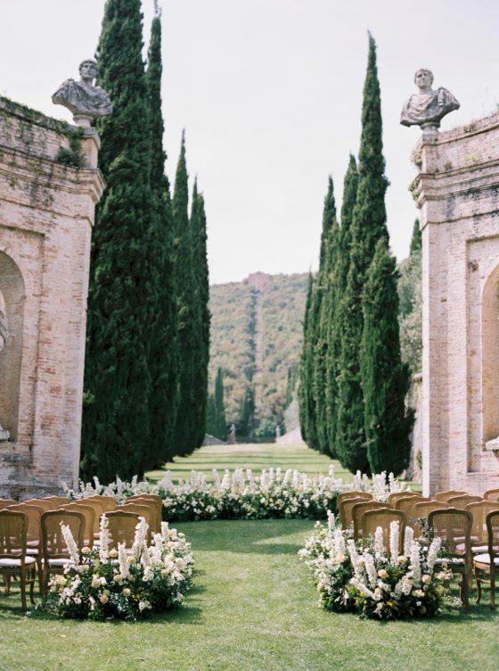 Elegant Villa Cetinale Wedding with a Lush Flower Aisle