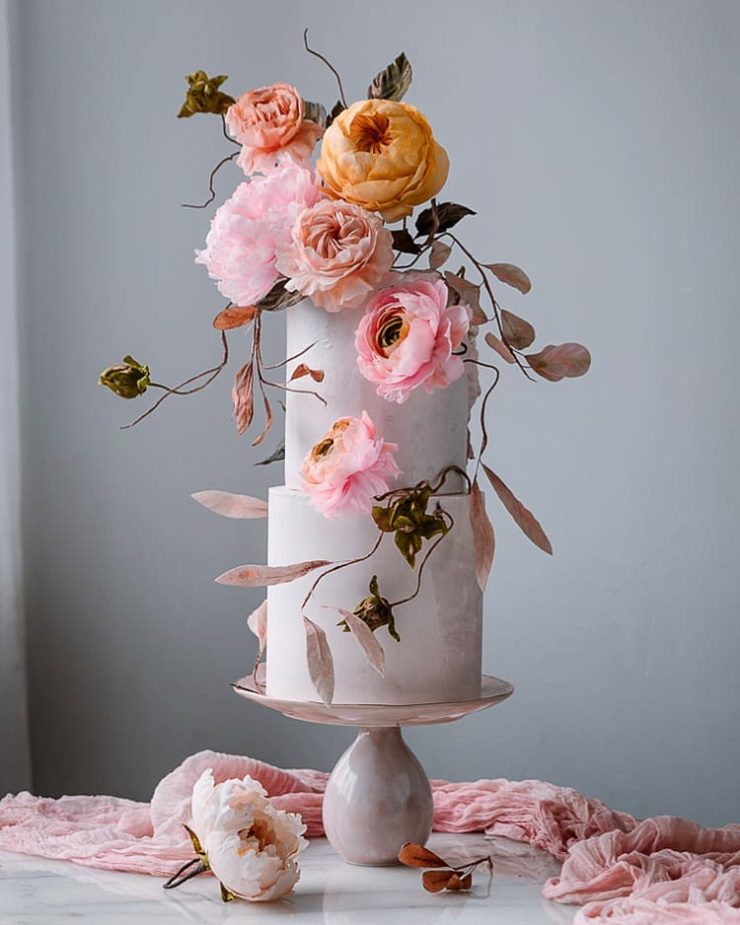 29 Sugar Flower Wedding Cakes That Are Too Good To Eat ⋆ Ruffled