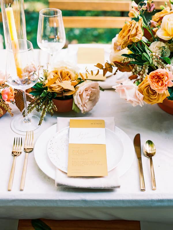 How To Host An Early Autumn Wedding With Unique Seasonal Designs ⋆ Ruffled