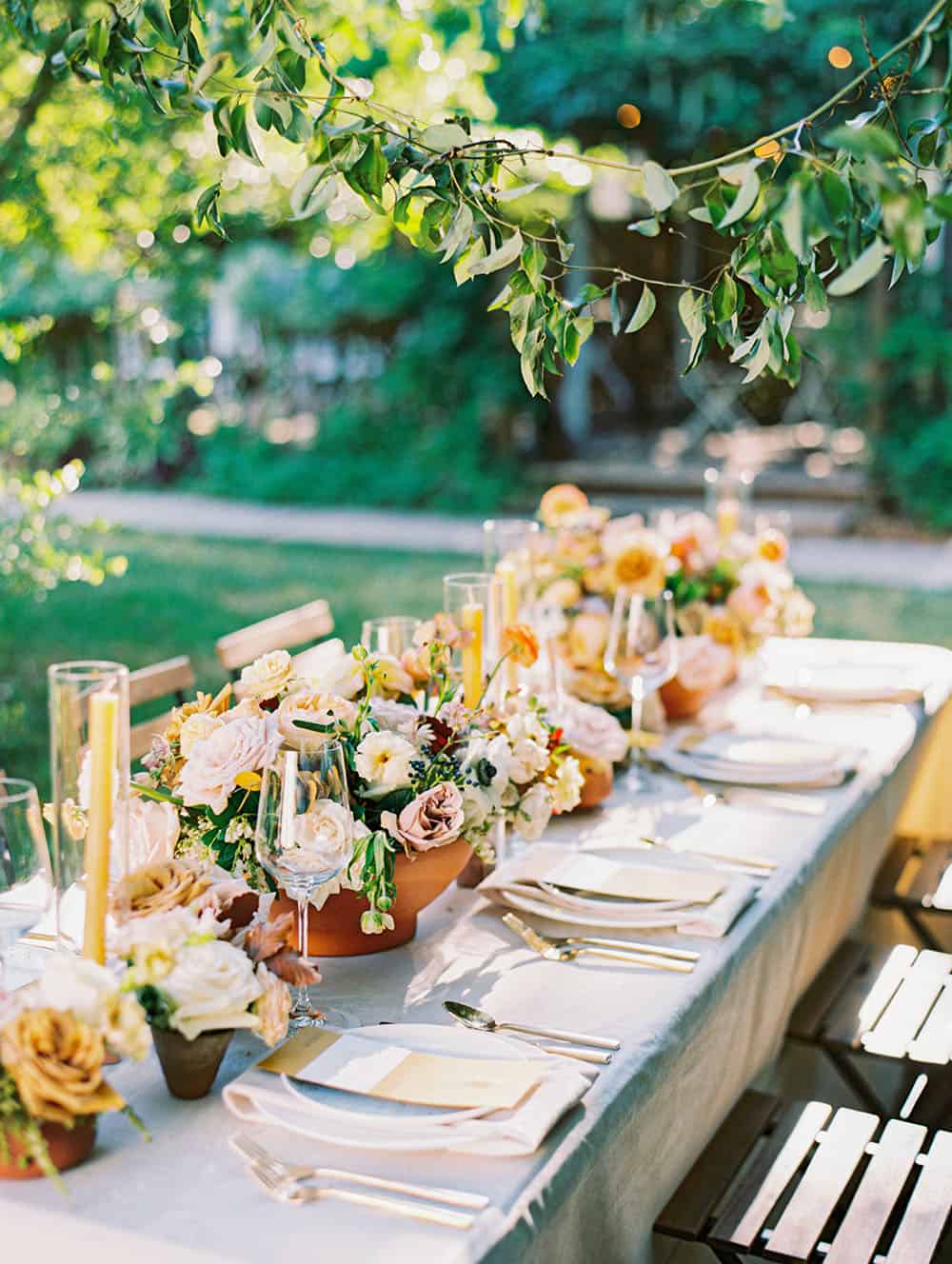 How To Host An Early Autumn Wedding With Unique Seasonal Designs ⋆ Ruffled