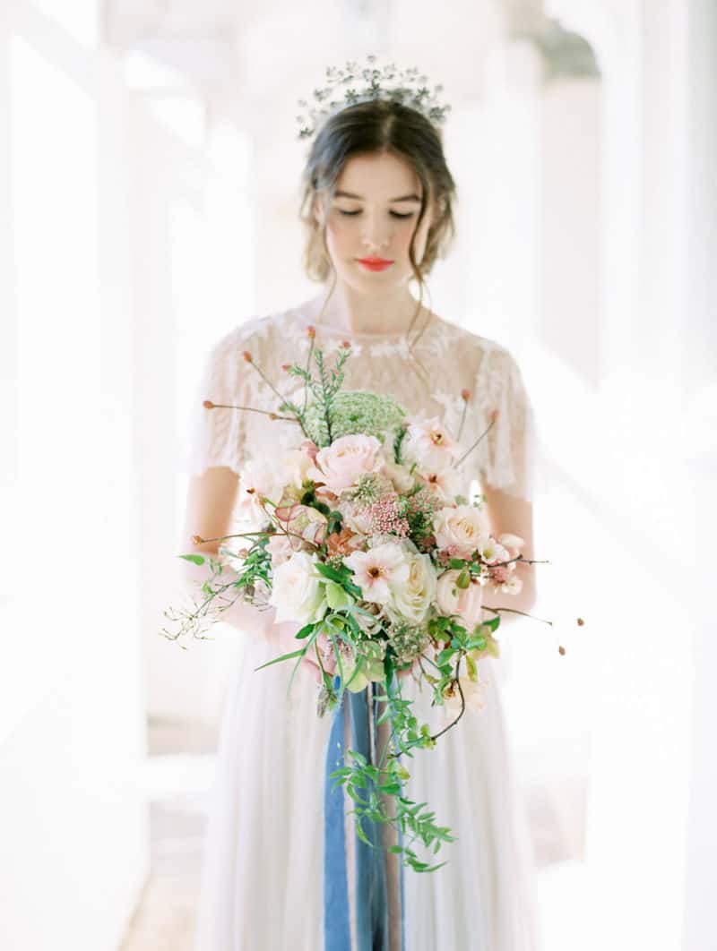 Seasonally Inspired Wedding Flowers With A Goddess of Spring Bridal ...
