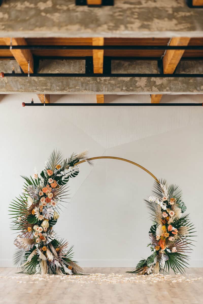 A Tropical Bohemian Elopement In Chicago With Modern Metallics ⋆ Ruffled