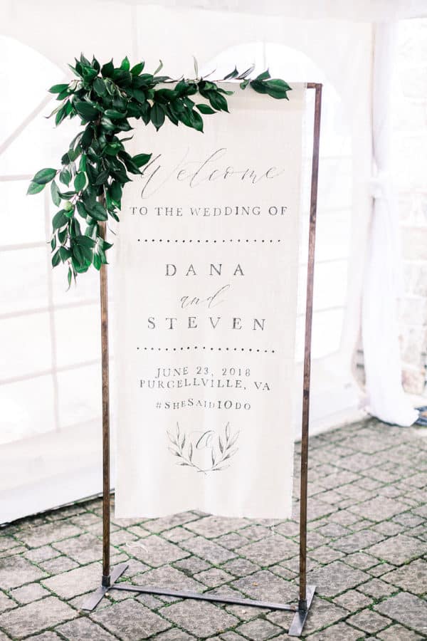 6 Places To Display Your Wedding Hashtag ⋆ Ruffled