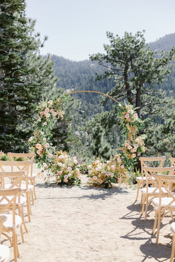 Lake Tahoe Micro Wedding With A Scenic Mountain Ceremony ⋆ Ruffled