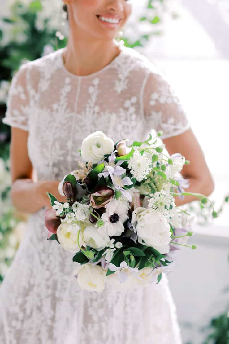 NYC Bridal Session With A Wild, Flourishing Backdrop ⋆ Ruffled