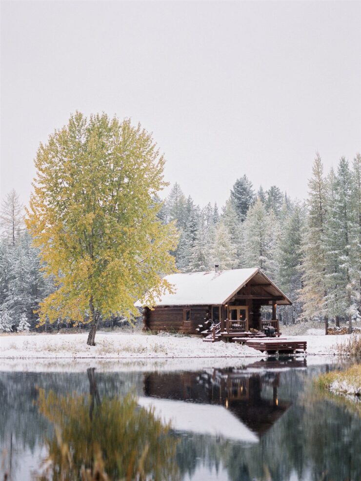 A Cozy Fireside Elopement At A Montana Mountain Ranch ⋆ Ruffled