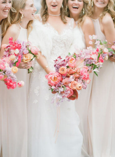 A Winding Flower Aisle Took Center Stage For This Texas Lake Wedding ⋆ ...