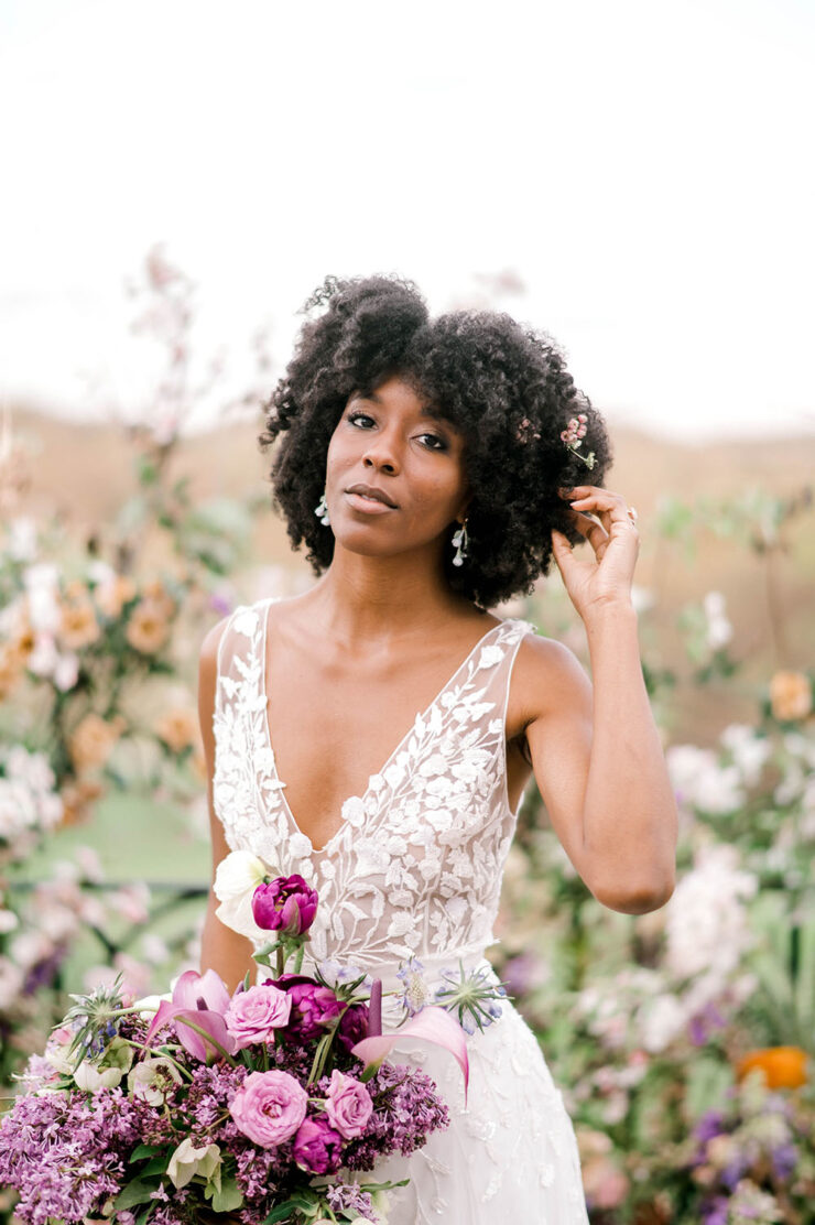 Freeform Florals For A Pittsburgh Garden Terrace Wedding ⋆ Ruffled