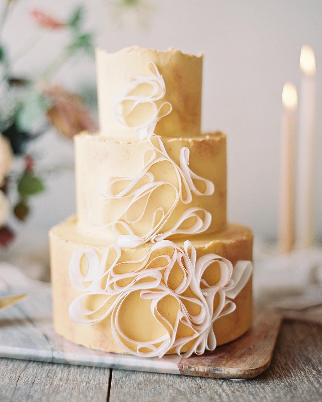 110 Fall Wedding Cakes That Deserve A Standing Ovation ⋆ Ruffled