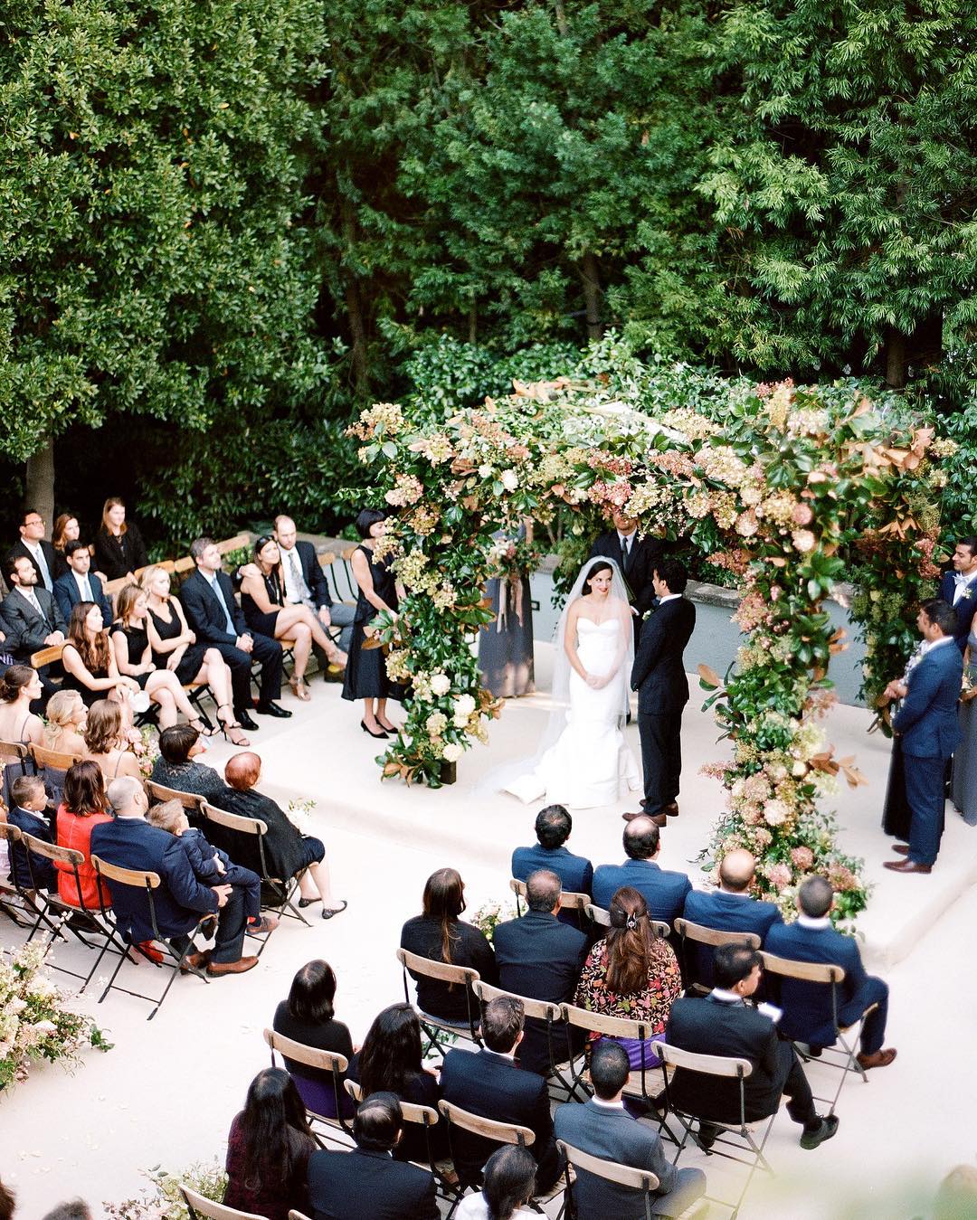 Fall Wedding Ceremony Decor Ideas Seasonal Blooms