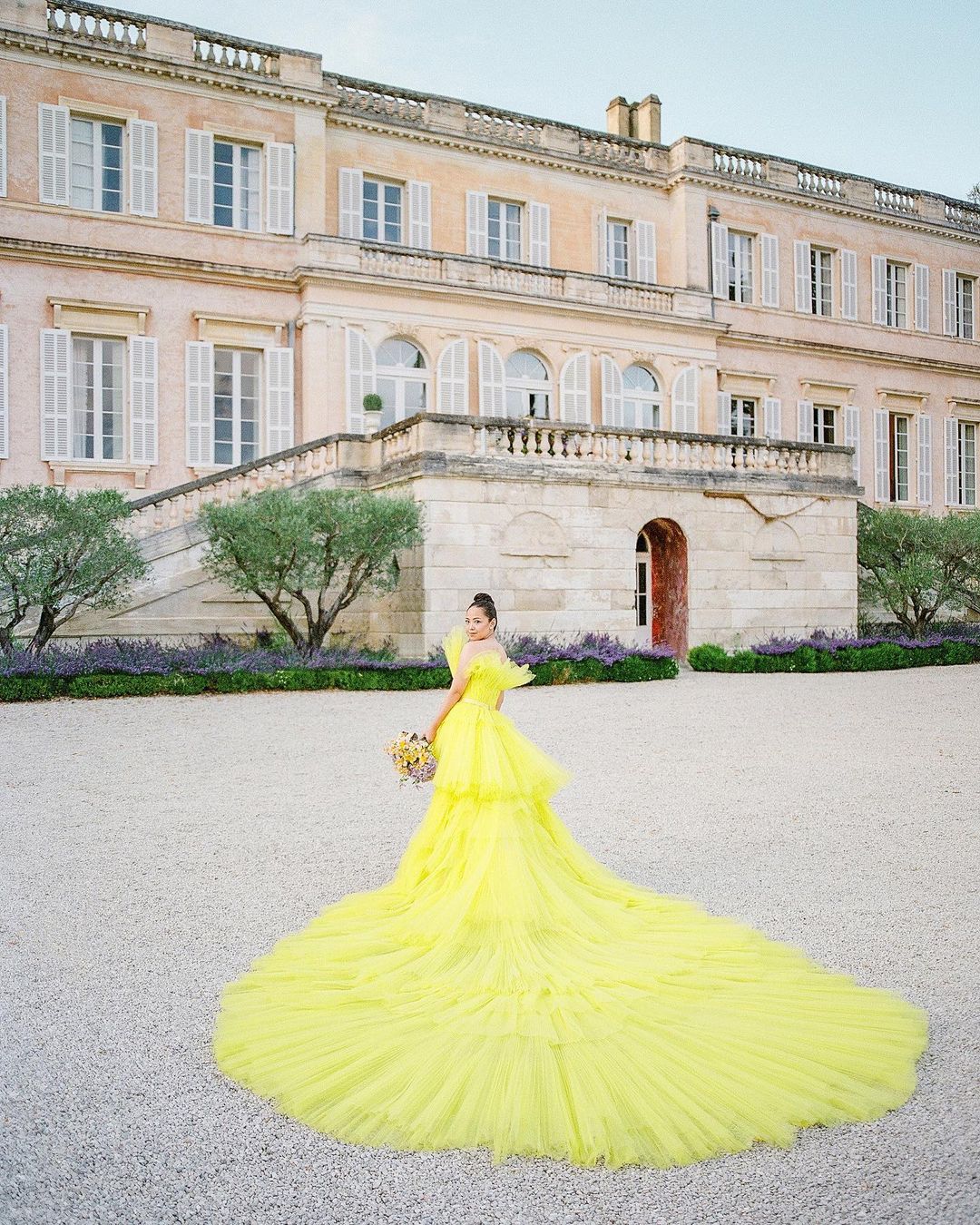 Yellow Wedding Dress Wedding Trend