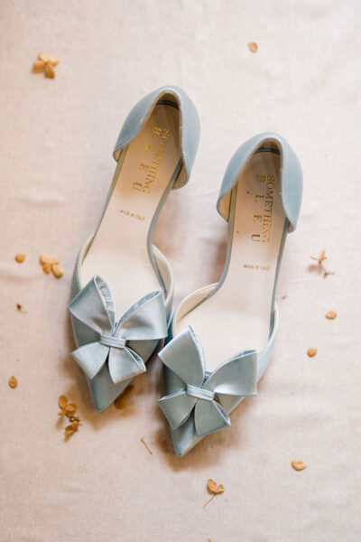 Dusty Blue Wedding Ideas With Hints of Lemon Meringue ⋆ Ruffled