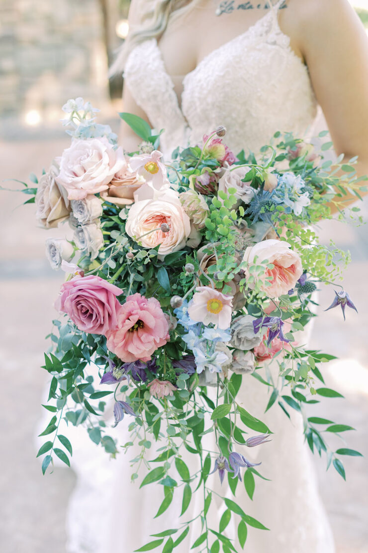 Romantic Woodland Wedding With Cloche Centerpieces & Lavender Blooms ⋆ ...