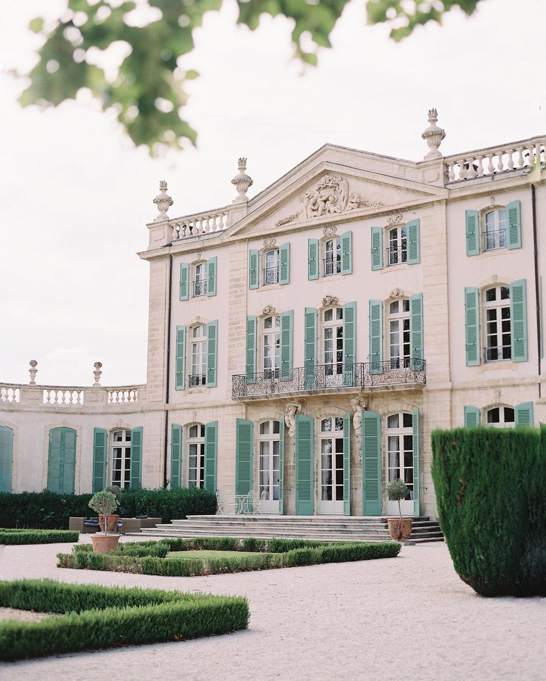 Prettiest Wedding Venues In France Ruffled Chateau De Tourreau Kurt Boomer