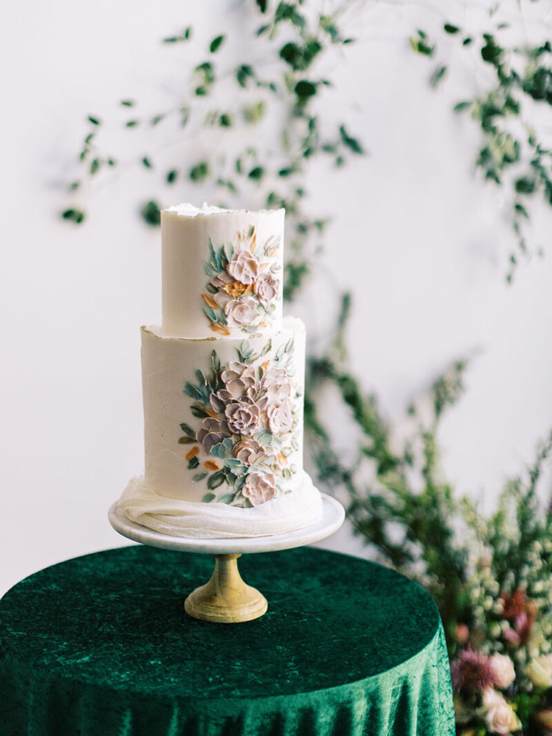 Renaissance Art Inspired Wedding Ideas With Rich Jewel Tones ⋆ Ruffled