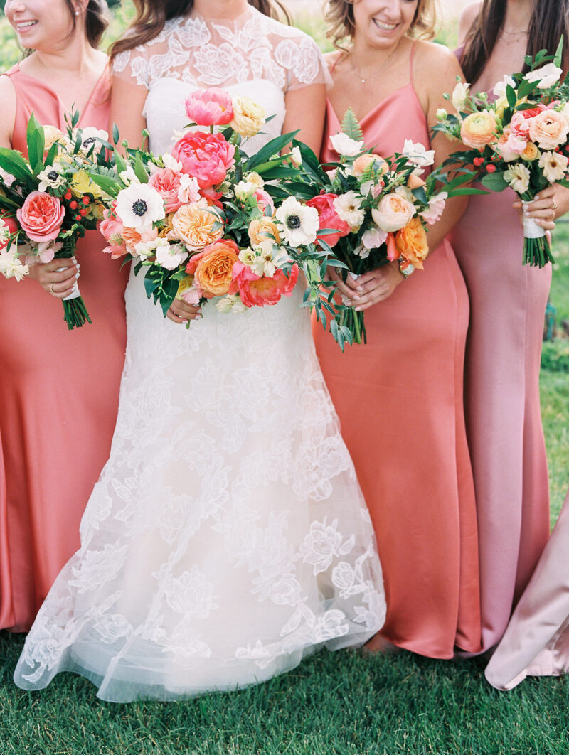 A Mediterranean Inspired Hamptons Wedding with a Splash of Color ⋆ Ruffled