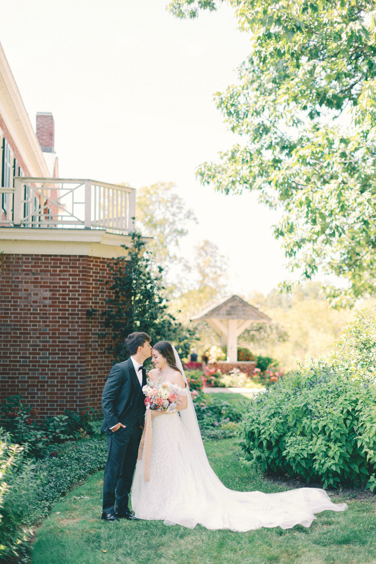 French Park Cincinnati Colorful Wedding Hayley Moore Photography