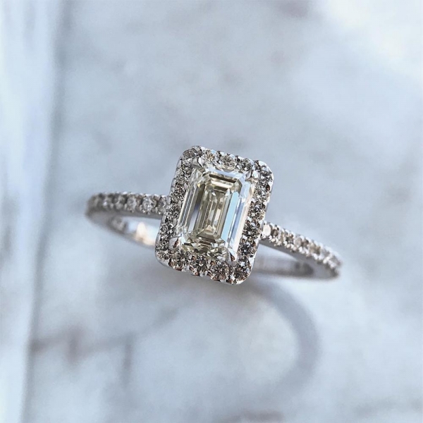 30 Emerald Cut Engagement Rings That Are Totally Irresistible ⋆ Ruffled