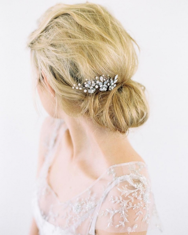 34 Loose Wedding Updos for Brides with Long Hair ⋆ Ruffled