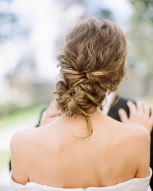 34 Loose Wedding Updos for Brides with Long Hair ⋆ Ruffled