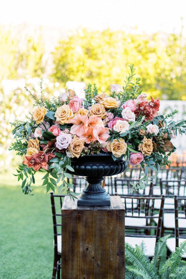 Juicy Citrus Color Wedding Inspiration in Arizona ⋆ Ruffled