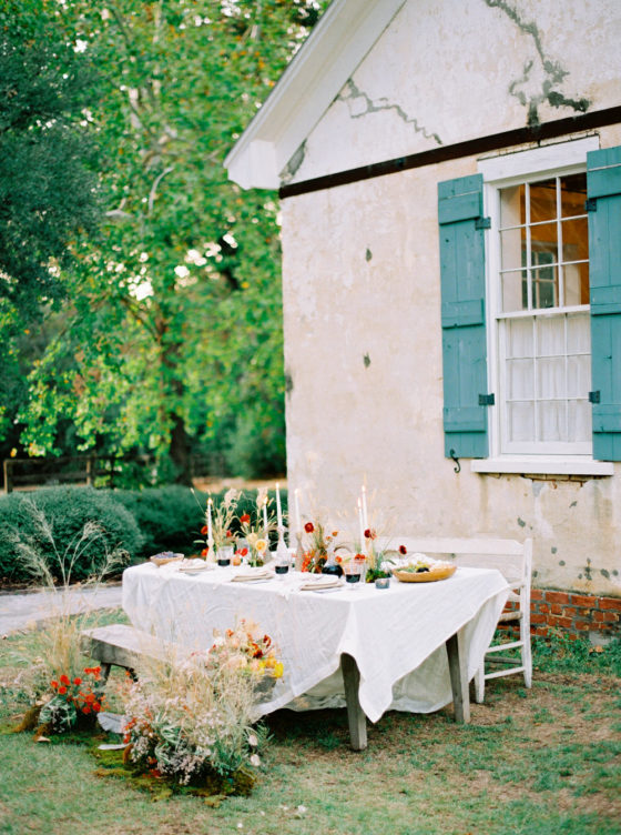 This Fall Micro Wedding at Wavering Place is Giving us All the Pretty Thanksgiving Vibes