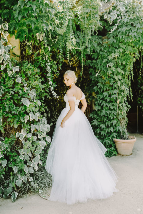 Baby's Breath Lovers Chic Wedding in Wine Country ⋆ Ruffled