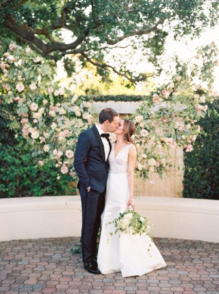 California Lovebirds Dance the Night Away Under a Lush Floral ...