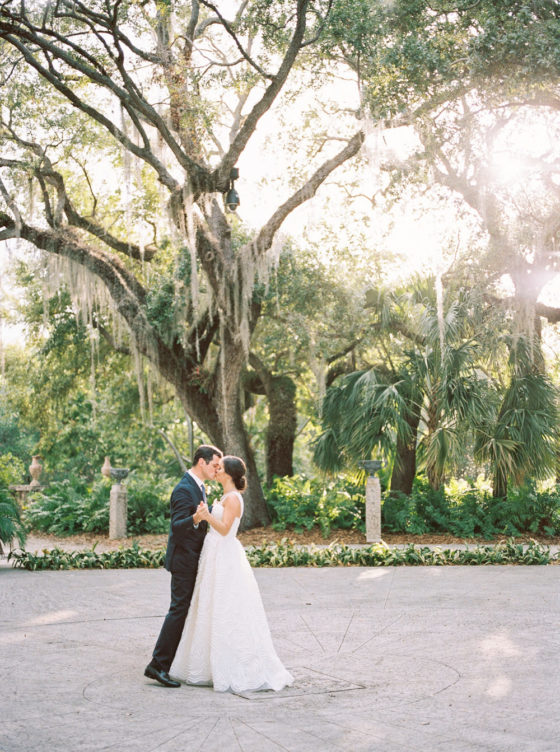 Chic Tented Wedding in Vizcaya Gardens with a Latin Flair ⋆ Ruffled