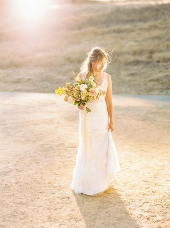 Bright & Modern California Fall Wedding in Calistoga ⋆ Ruffled