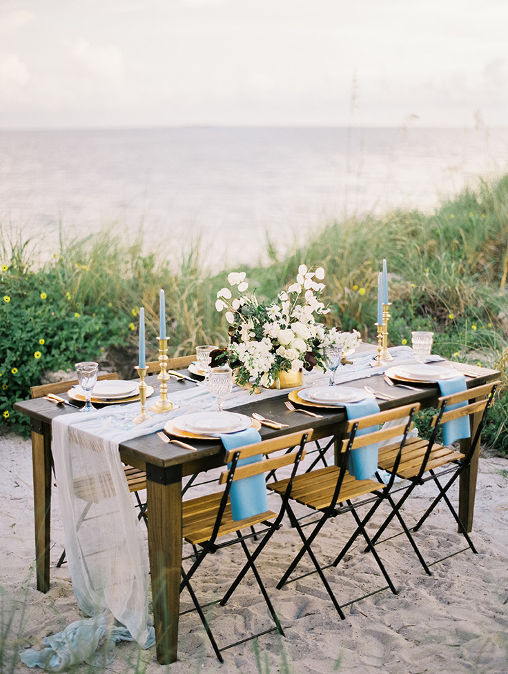 You’ve Got To See This Bride’s Crystal Tiara! #weddinginspo  #coastal #agates see more: https://ruffledblog.com/dusty-blue-coastal-editorial