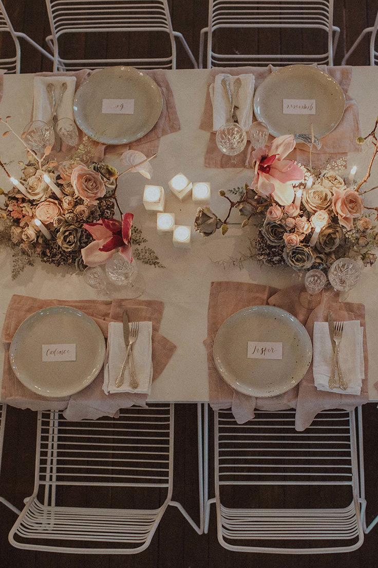 Modern urlencodedmlaplussign Ethereal Thanksgiving Table #entertaining #hostess #holidays see more: https://ruffledblog.com/dusty-rose-thanksgiving-table-candlelight/