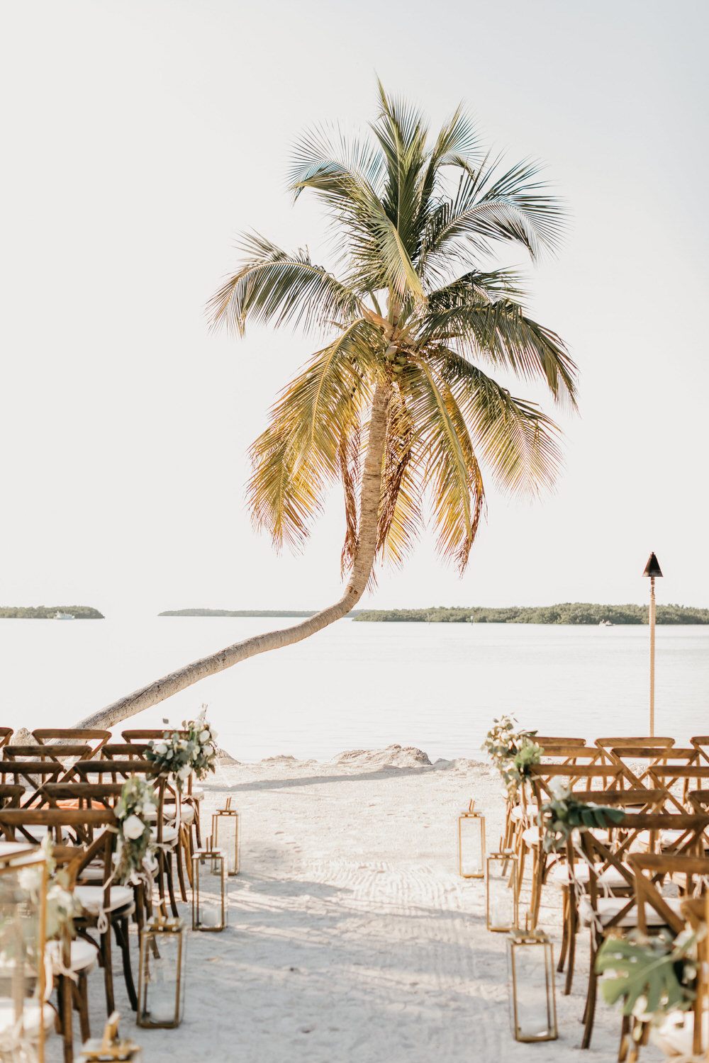 5 Essentials for Your Beach Wedding Welcome Bag ⋆ Ruffled