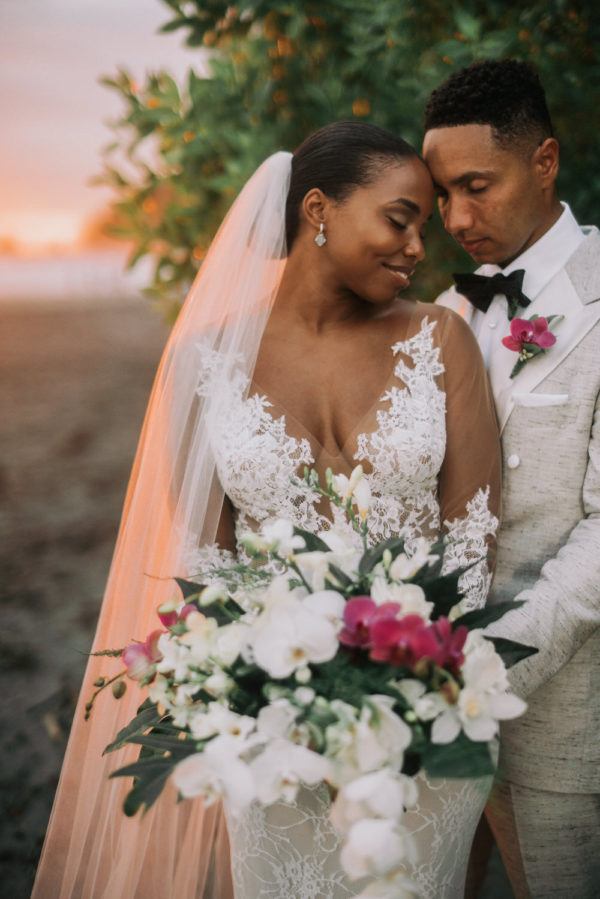 This Manuel Antonio Wedding Is All About The Beach Jungle Vibes ⋆ Ruffled