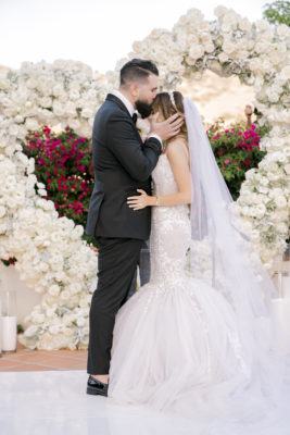Luxe California Wedding with Sparkling White Decor ⋆ Ruffled