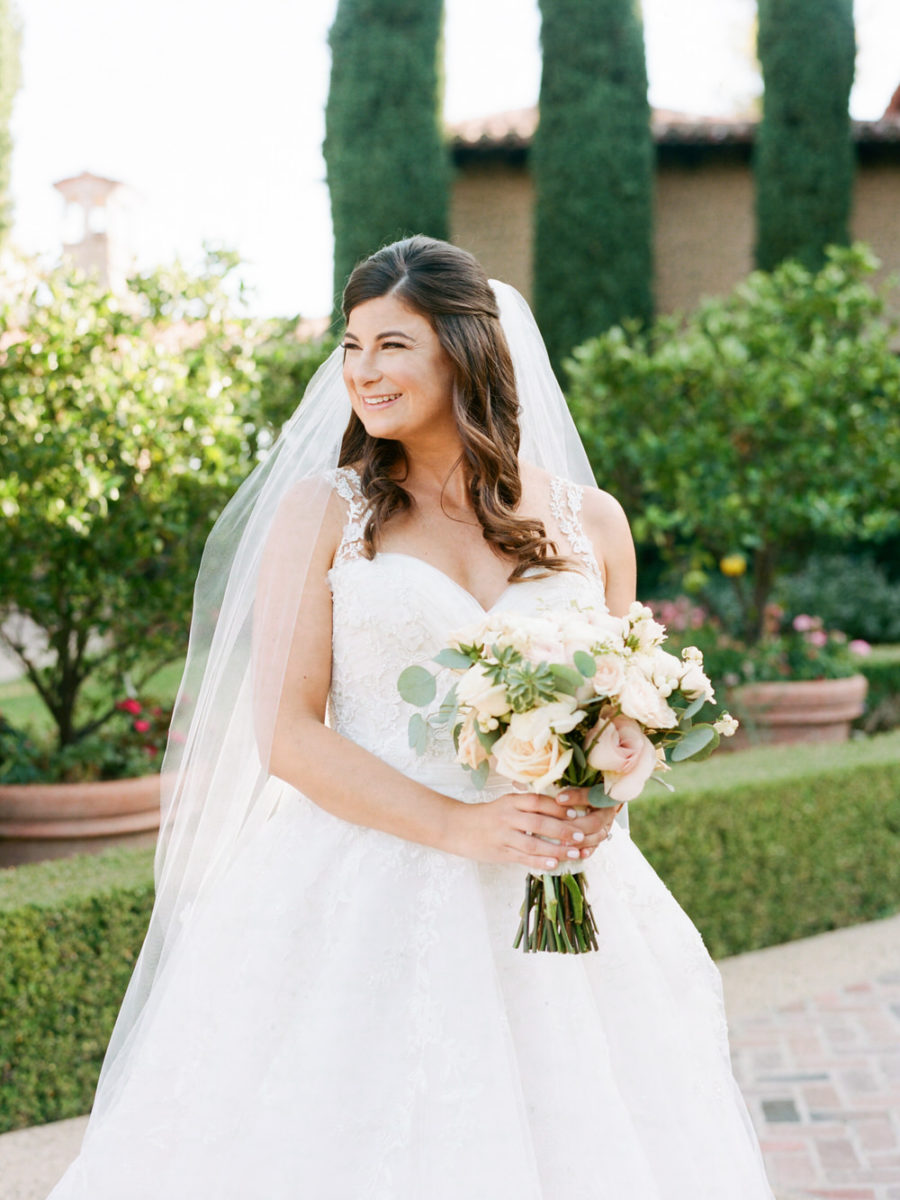 Luxe Santa Fe Wedding With a Lush Floral Chuppah ⋆ Ruffled