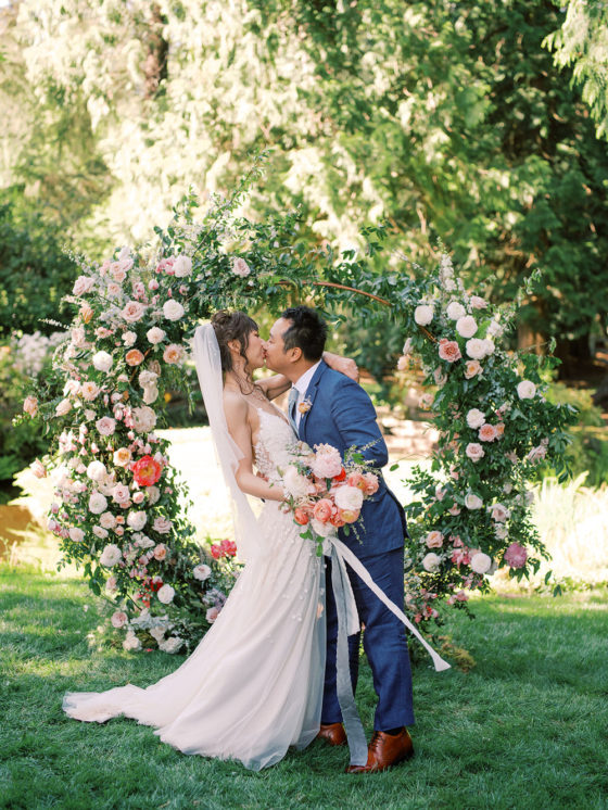 Romantic Garden Wedding in Seattle with All The Gorg Details