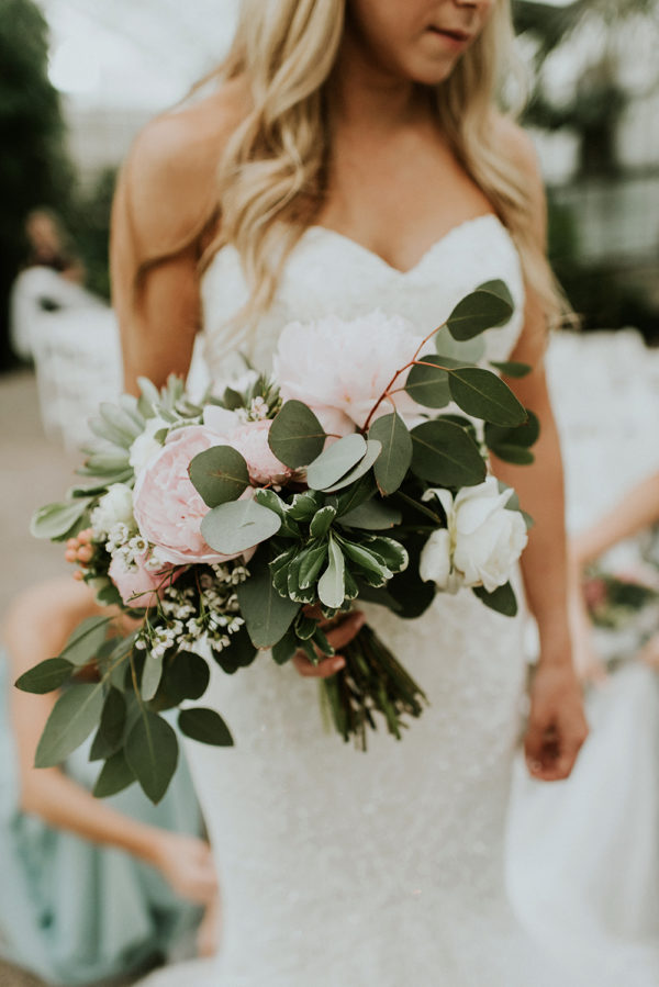 Black Tie Philadelphia Wedding with a Boho Twist ⋆ Ruffled