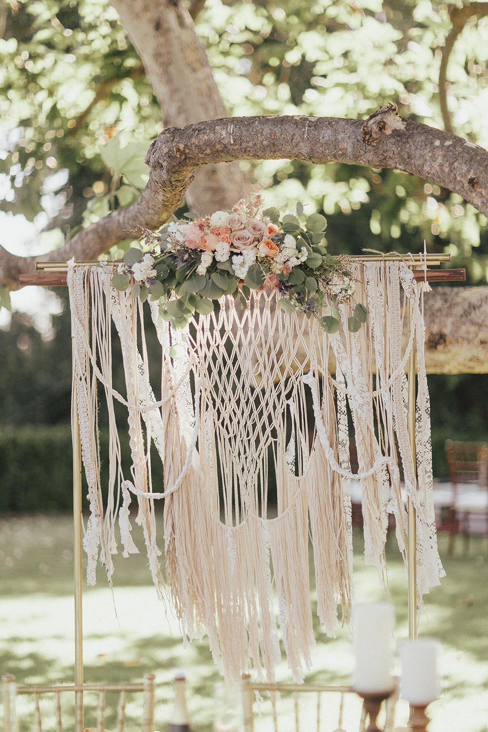 Chic Malibu Wedding For These Long Distance Lovebirds ⋆ Ruffled