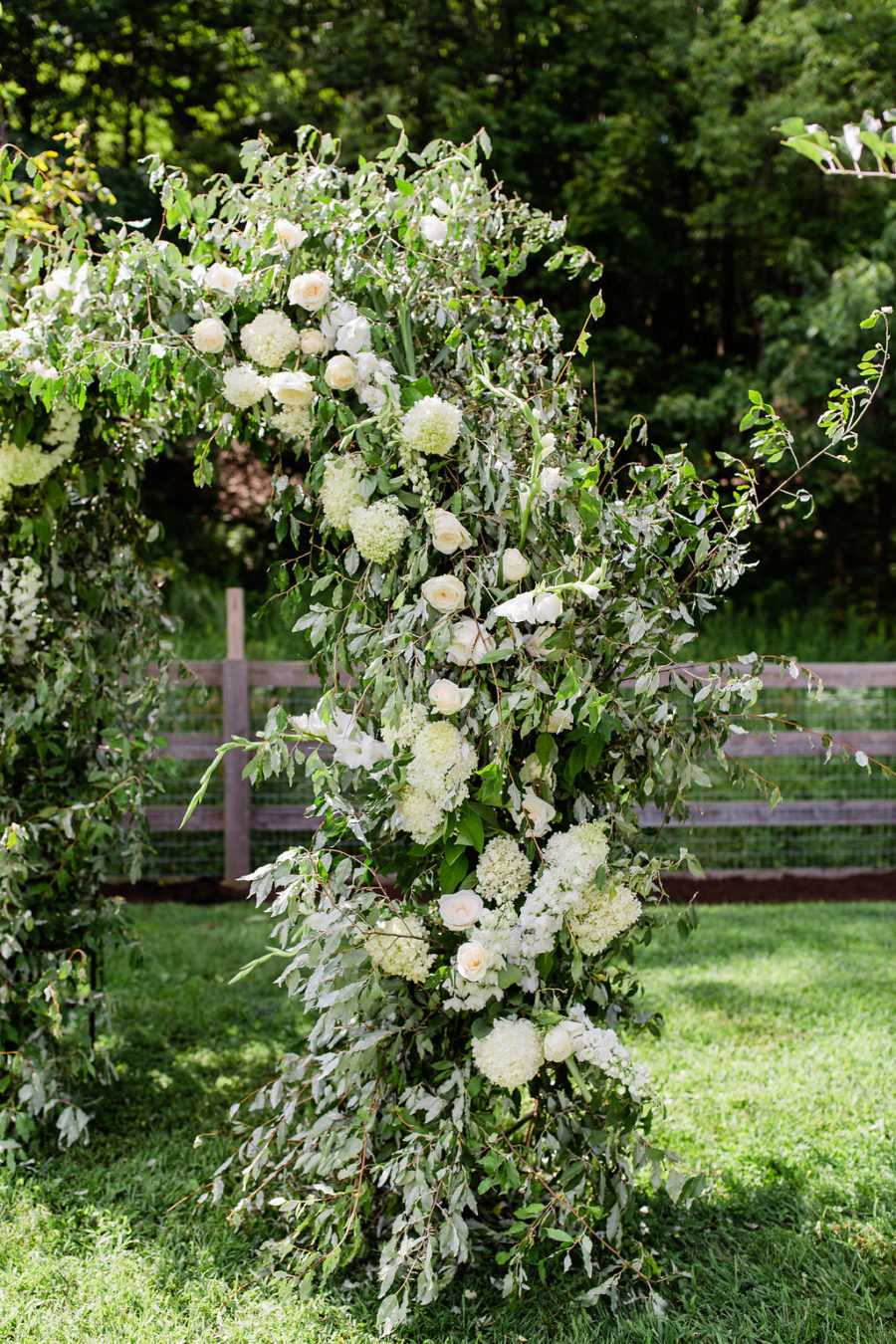 Stunning Rochester Ny Summer Wedding At Family Farm ⋆ Ruffled