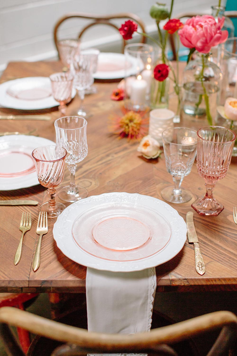 mid century modern wedding place setting